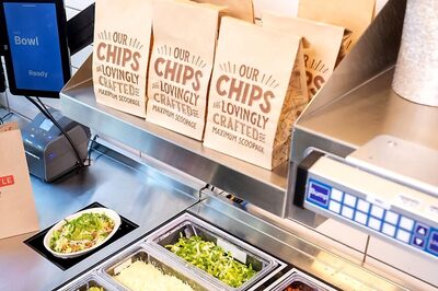 US Restaurant Chain Chipotle Employs Robot That Peels Avocados In 26 Seconds
