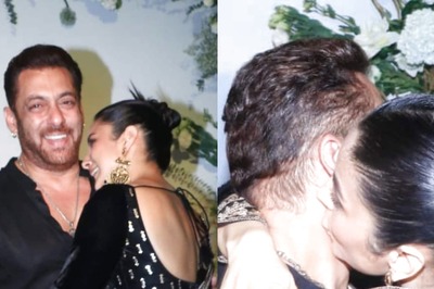 Shehnaaz Gill Holds Salman Khan Close, Hugs and Kisses Him At Arpita Khan's Eid 2022 Party; Watch