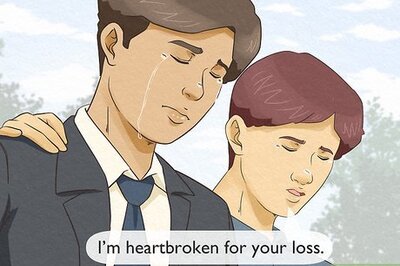 What to Say to Someone at a Funeral