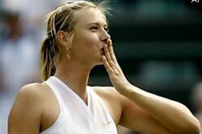 Davenport, Sharapova enter second round at Wimbledon