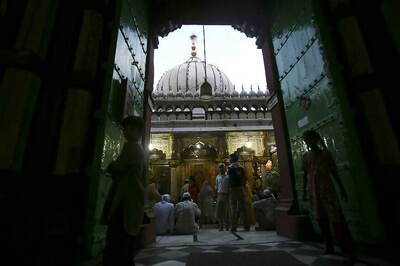 Delhi HC Seeks Centre's Reply on PIL for Entry of Women Into Nizamuddin Shrine
