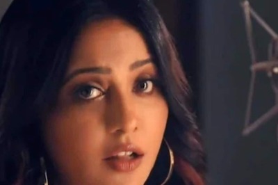 Amruta Fadnavis Returns With Hindi Remake Of Hit Song Manike Mage Hithe