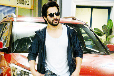 Varun Dhawan Urges Fans To Say No To Piracy