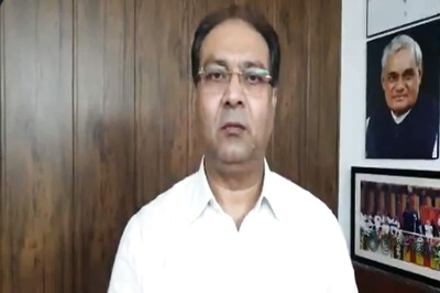 UP Minister Mohsin Raza Files Defamation Case against Former Shia Waqf Board Chairperson