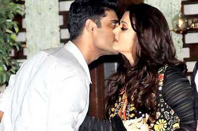 Aishwarya Rai bonds with Sikander Kher and more