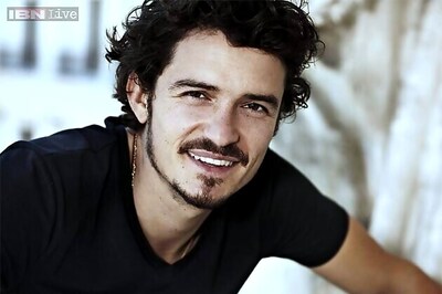 Orlando Bloom denies dating Selena Gomez