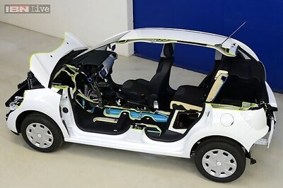 Peugeot's air-powered hybrid car could reduce fuel bills by 80%