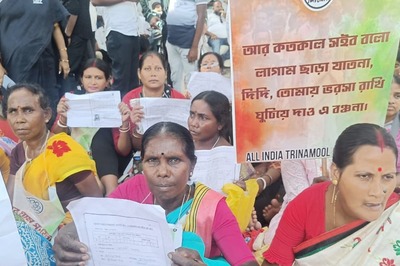 TMC's Indefinite Sit-in Continues Outside Raj Bhavan