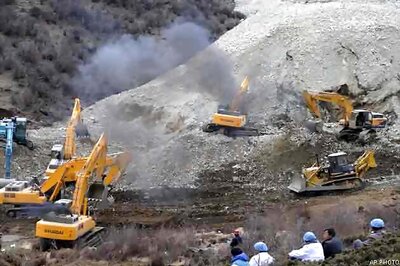 Tibet: 83 mining workers buried in landslide