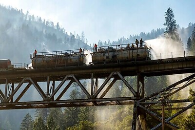 Huge Oregon Blaze Grows As Wildfires Burn Across Western US