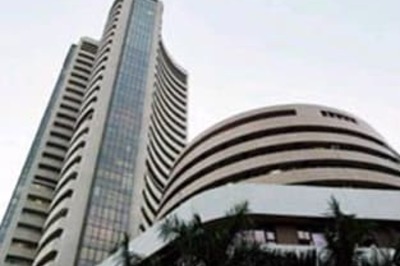 10:42 am: Mkts move up further; realty sees upsurge
