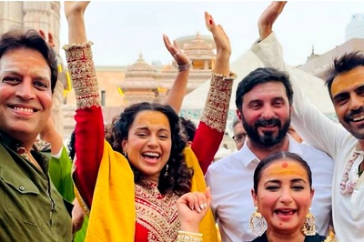 Dhaakad: Kangana Ranaut, Arjun Rampal Visit Kashi Vishwanath Temple Ahead of Their Film's Release