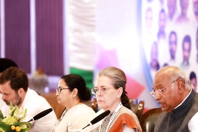 Opposition Alliance Likely Named INDIA as 'Chak De!' Tweets Hint at Bloc's 2024 Branding