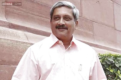 Burning service medals is not good for the nation, says Parrikar on OROP protest