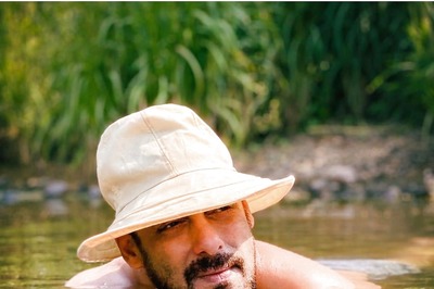 Salman Khan Treats Fans to Sun-kissed Pictures As He Chills In a Lake Over Weekend; Fans Say 'Awesome'