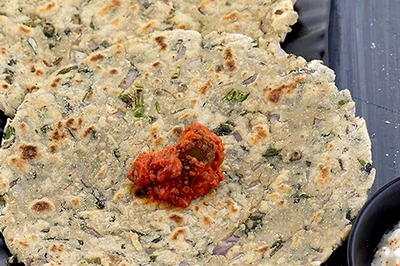 Try These Different Types Of Healthy Rotis In Winter