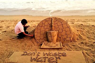 Indian Sand Artist Wins People's Choice Award in US for Highlighting Plastic Pollution in Oceans