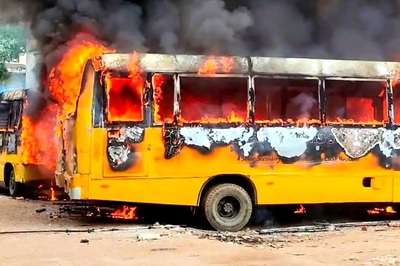 'Agnipath' Violence: From Bihar to Telangana, Mobs Set Trains on Fire, Block Roads | List of Affected States