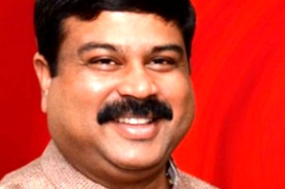 Education Minister to Meet Heads of Universities to Discuss Reopening of Colleges for new Session