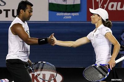 Paes-Black win Wimbledon mixed doubles title
