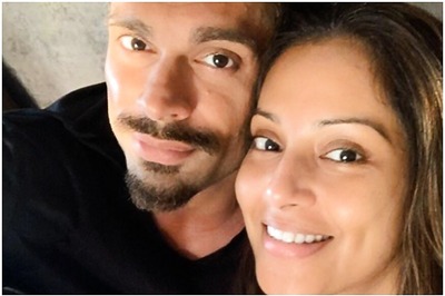 Karan Singh Grover Says Wife Bipasha Basu is Behaving Like an Army General During Lockdown