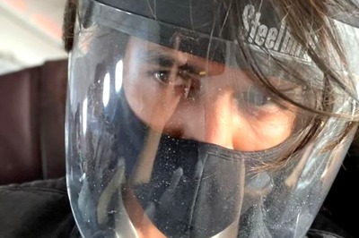 Kartik Aaryan Embraces Airport Look Amid New Normal