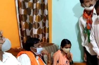 Union Minister Visits Serving Soldier's House to Offer Condolences, Embarrassed