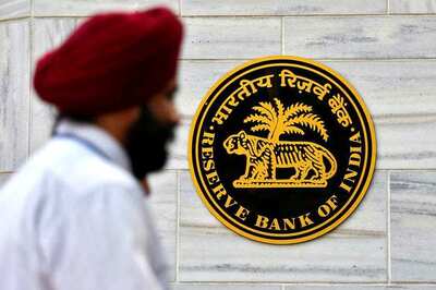 RBI to Decide on Rates Today, Here’s How it Impacts You