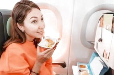 Tips For Eating Right During A Flight Journey To Prevent Bloating And Discomfort