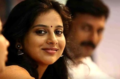 Anna Rajan Breaks Down During FB Live, Apologises To Mammootty and Dulquer Fans