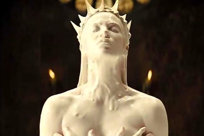 Friday Release: Charlize Theron in 'Snow White'