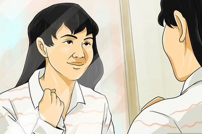 How to Go to a Party Alone Without Feeling Weird About It