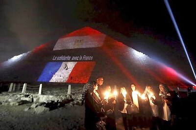 Egypt's Great Pyramid bathed in national colours of victims