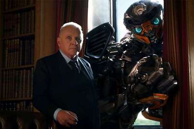 Transformers-The Last Knight Movie Review: It's Time to Send Bots Back and Seal The Entrance