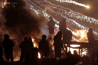 Ukraine leader denounces coup bid, West weighs sanctions