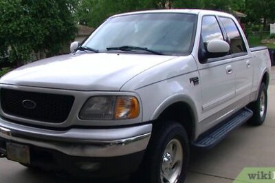 How to Check Windshield Wiper Fluid