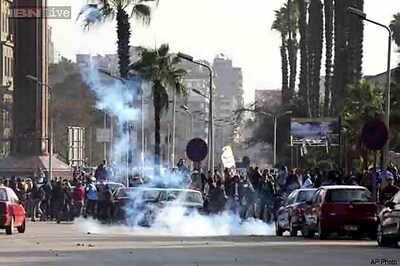 Egypt referendum: 12 killed in clashes during voting