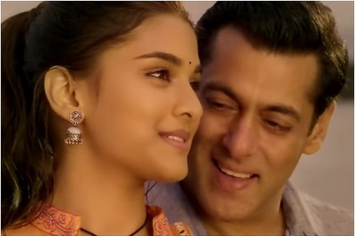 Salman Khan-Saiee Manjrekar's Innocence and Romance Weaves Magic in Dabangg 3 Song Awara