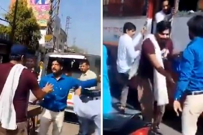 This Conversation Between Passenger And Conductor Over A Bus Stoppage Is Hilarious