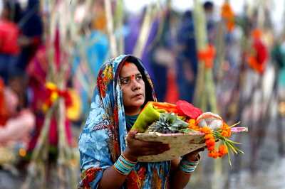 Devotees Throng Vishnu Temples in Bengaluru Amid Covid-19 Fear