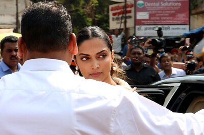 Ahead Of Padmaavat Release, Deepika Padukone Visits Siddhivinayak Temple