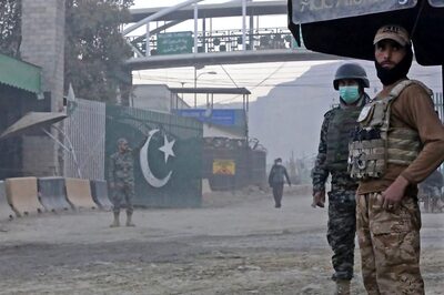 'Welcome' Sign Prompts Closure of Afghan-Pak Border Crossing as Both Sides Argue Over Its Installation