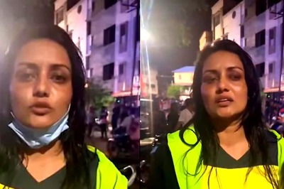 Watch: Actress Sonali Patil Gets Emotional After Seeing Keshavrao Bhosale Theatre Burning
