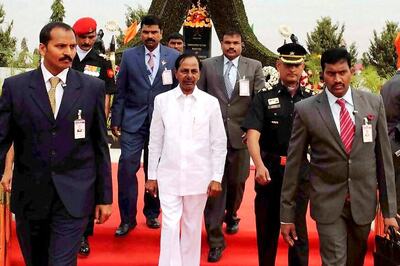 Mayawati Keeps KCR Waiting While Akhilesh Postpones Meeting Amid Talks for Federal Front