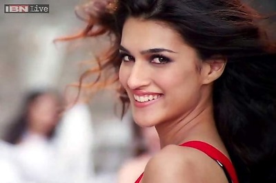 It special for me, my friends and family: Kriti Sanon on her Filmfare award