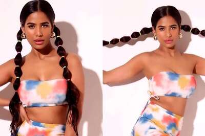 Sexy! Poonam Pandey Sets Internet On Fire In A Hot Tie-Dye Top; Fans React