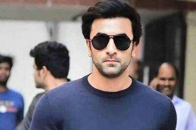 Ranbir Kapoor to Start Filming Special Dance Number for 'Mr Lele'