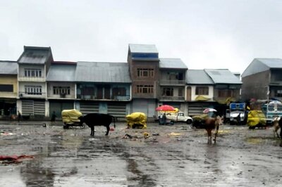 Mandis in Kashmir Wear Deserted Look as Fruit Growers Join Farmers' Bharat Bandh Call
