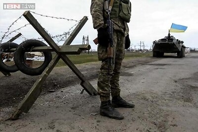 Ukraine prepares armed response as city seized by pro-Russia forces