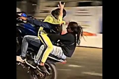 'Begum ke Neeche...': Song 'No Love' in Background, Mumbai Man's Bike Stunt with 2 Women Costs Him | WATCH